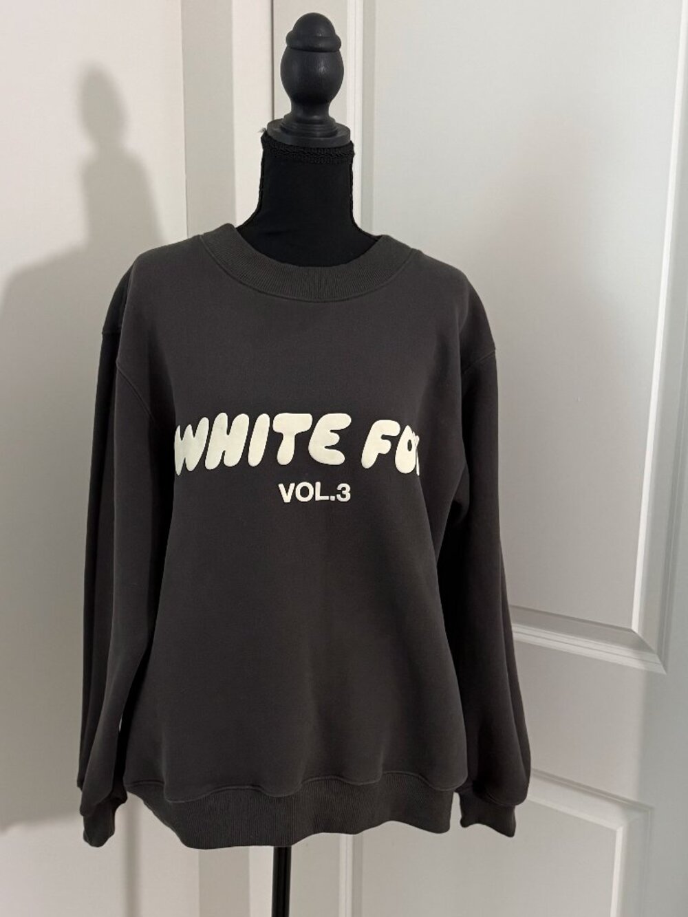 White Fox Charcoal Gray Logo Oversized Crewneck Sweatshirt XS/S